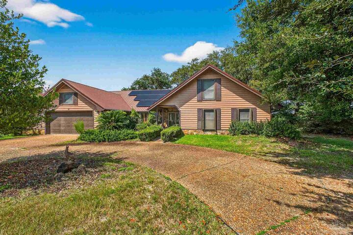 Property Photo:  12 Pamlico Cir  FL 32507 