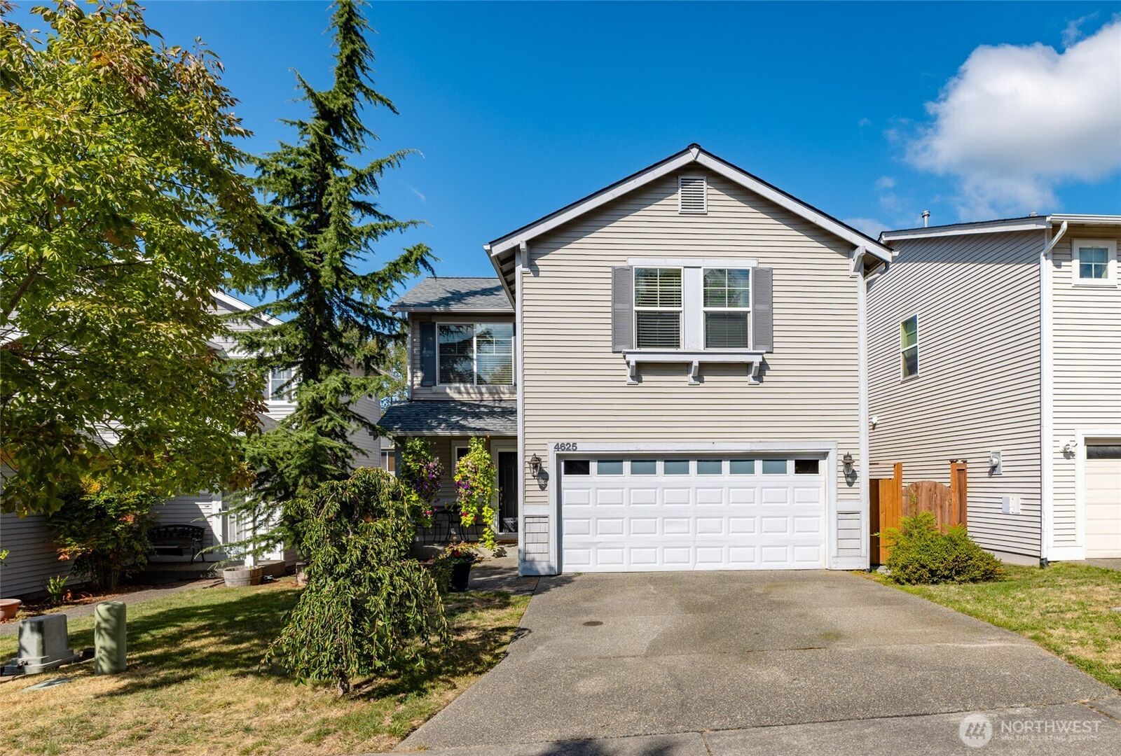 Property Photo:  4625  Shuksan Street  WA 98273 