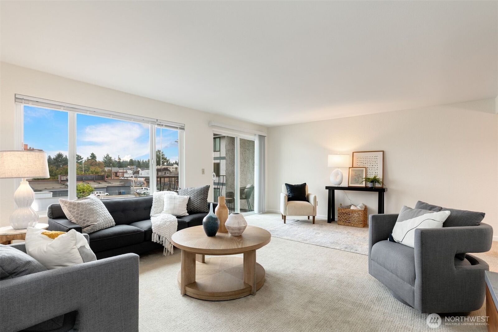 Property Photo:  12300  28th Avenue NE 208  WA 98125 
