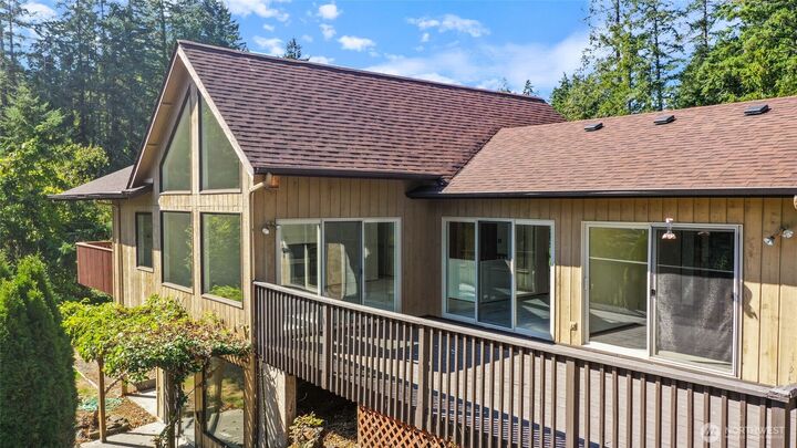 Property Photo: 7922 Ellison Lp NW WA 98502