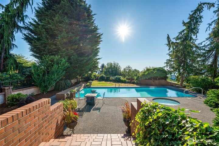 Property Photo: 416 Alverson Boulevard WA 98201