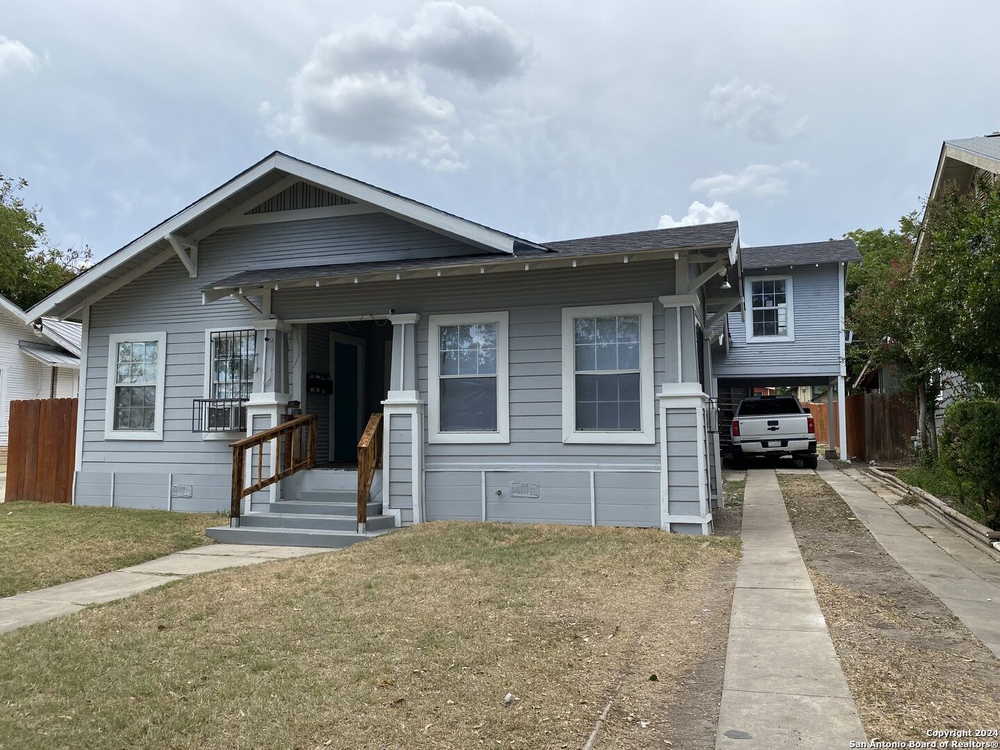 Property Photo:  809 Kayton Ave  TX 78210 