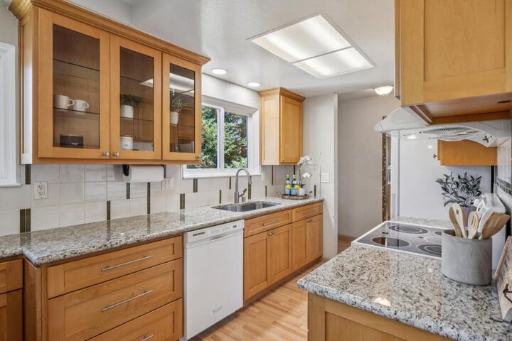 Property Photo:  94 Flynn Avenue D  CA 94043 