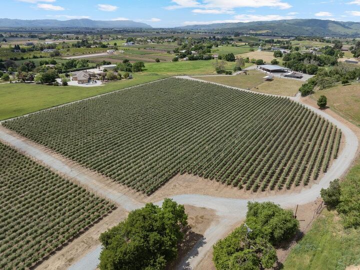 Property Photo:  804 Comstock Road  CA 95023 