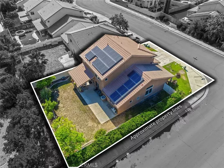 Property Photo:  44690 Calle Lopez  CA 92592