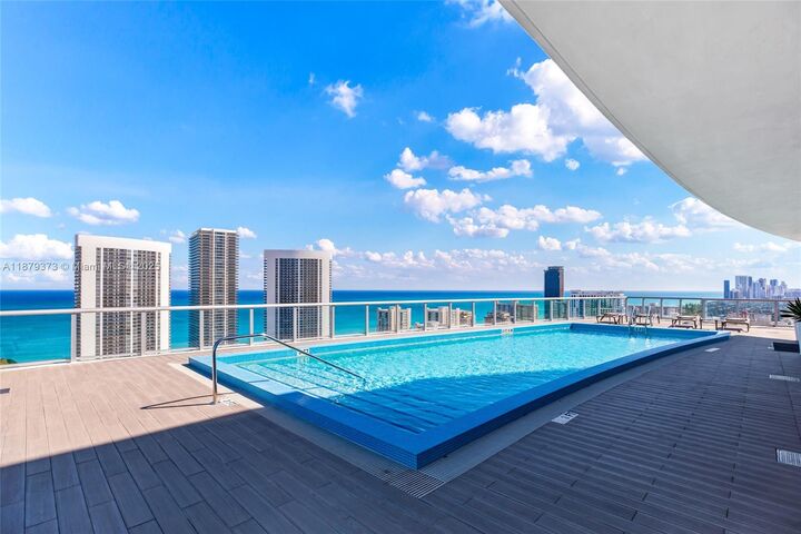 Property Photo:  2602 E Hallandale Beach Blvd R2109  FL 33009 