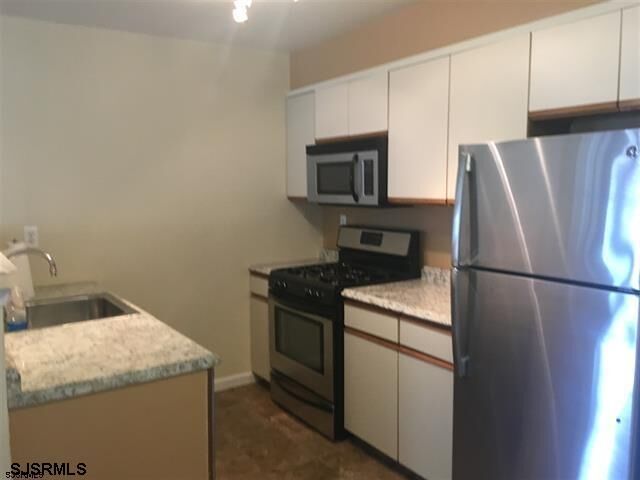 Property Photo:  700 N Franklin Blvd 1401 Skyline Condos  NJ 08232 