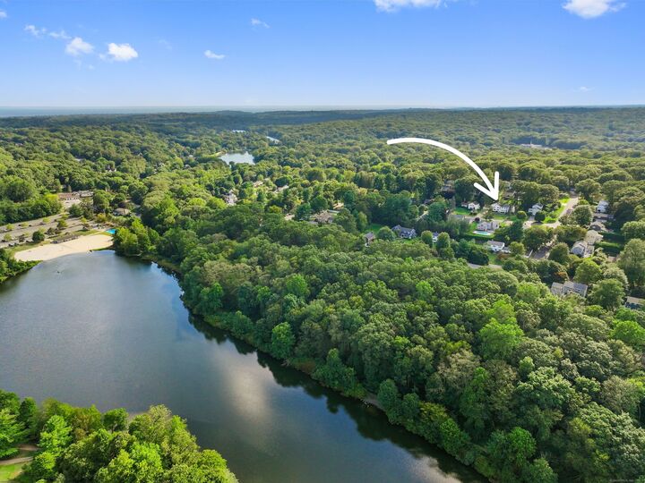 Property Photo:  37 Lamplighter Lane  CT 06825 