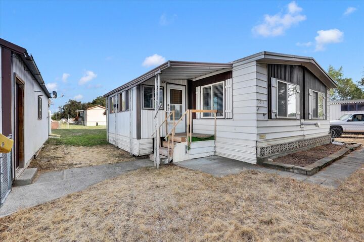 Property Photo: 3318 N McKee St WA 99216