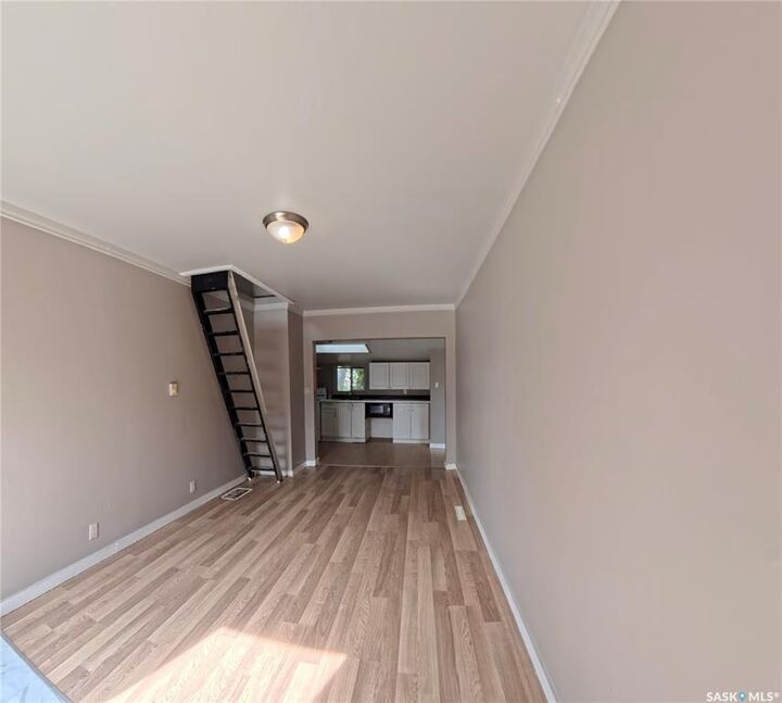 Property Photo:  4416 2nd Avenue N  SK S4R 0Y4 