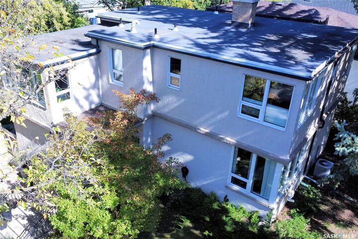 Property Photo:  1201 Osler Street  SK S7N 0T8 