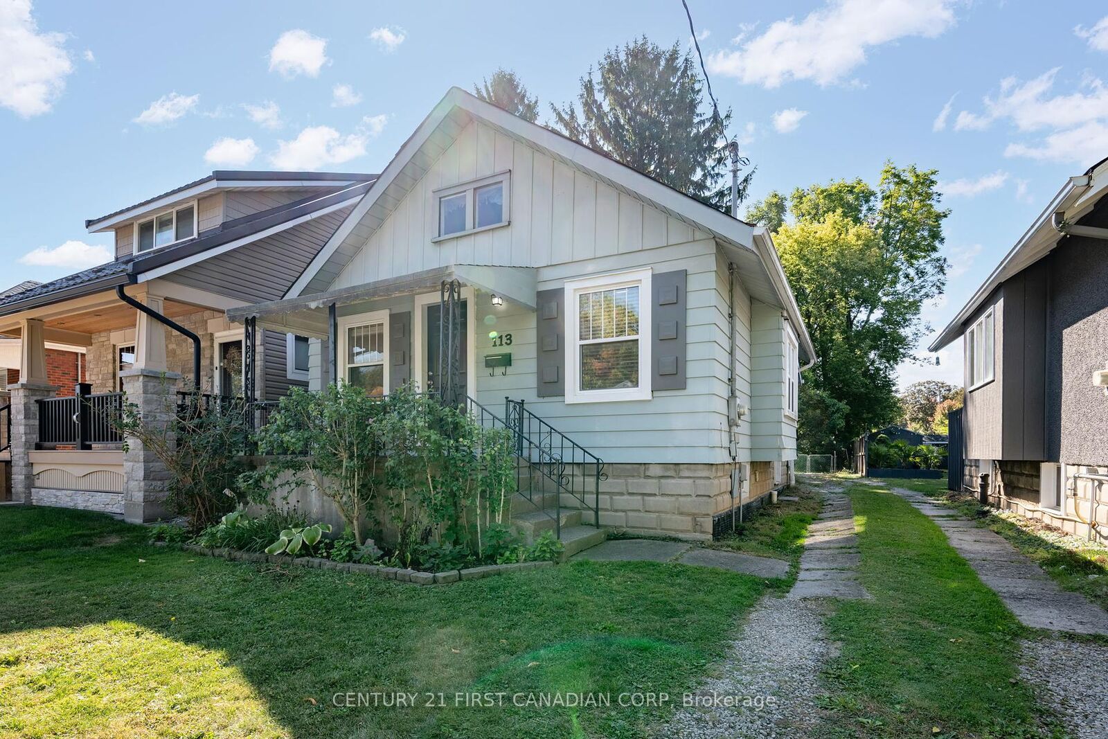 Property Photo: 113 Emery Street E ON N6C 2C9