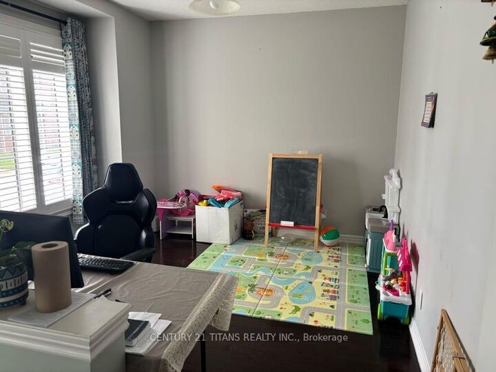 Property Photo:  18 Primo Road Main  ON L7A 3Y1 