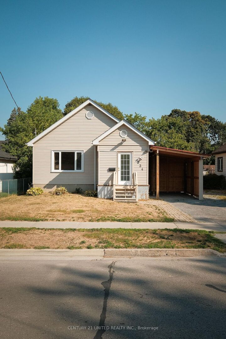 Property Photo:  334 McKellar Street  ON K9J 1P7 