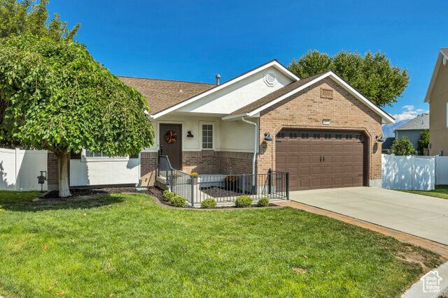 Property Photo: 4072 W Juniper Hills Dr S UT 84009