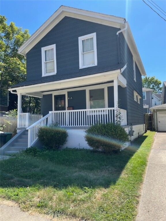 Property Photo:  818 Woodworth Ave  PA 15221 