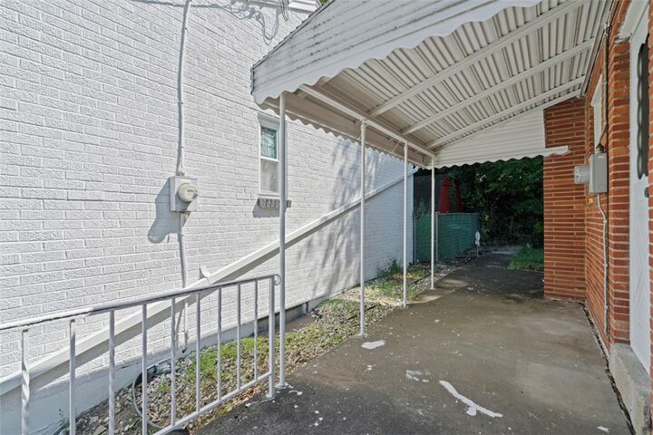 Property Photo:  2143 Plainview Ave  PA 15226 