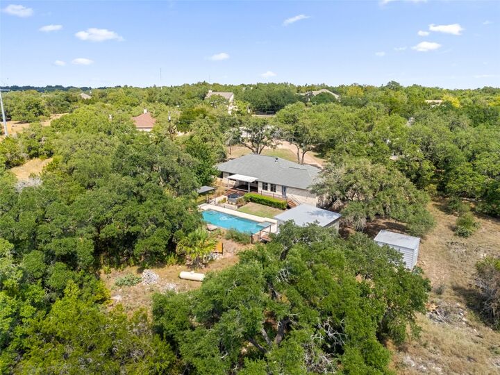 Property Photo:  17124 Westview Trail  TX 78737 