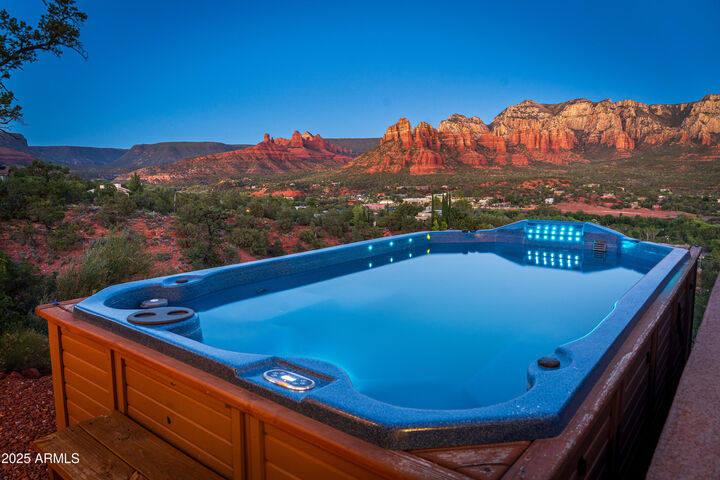 Property Photo:  820 Laurel Spur --  AZ 86336 