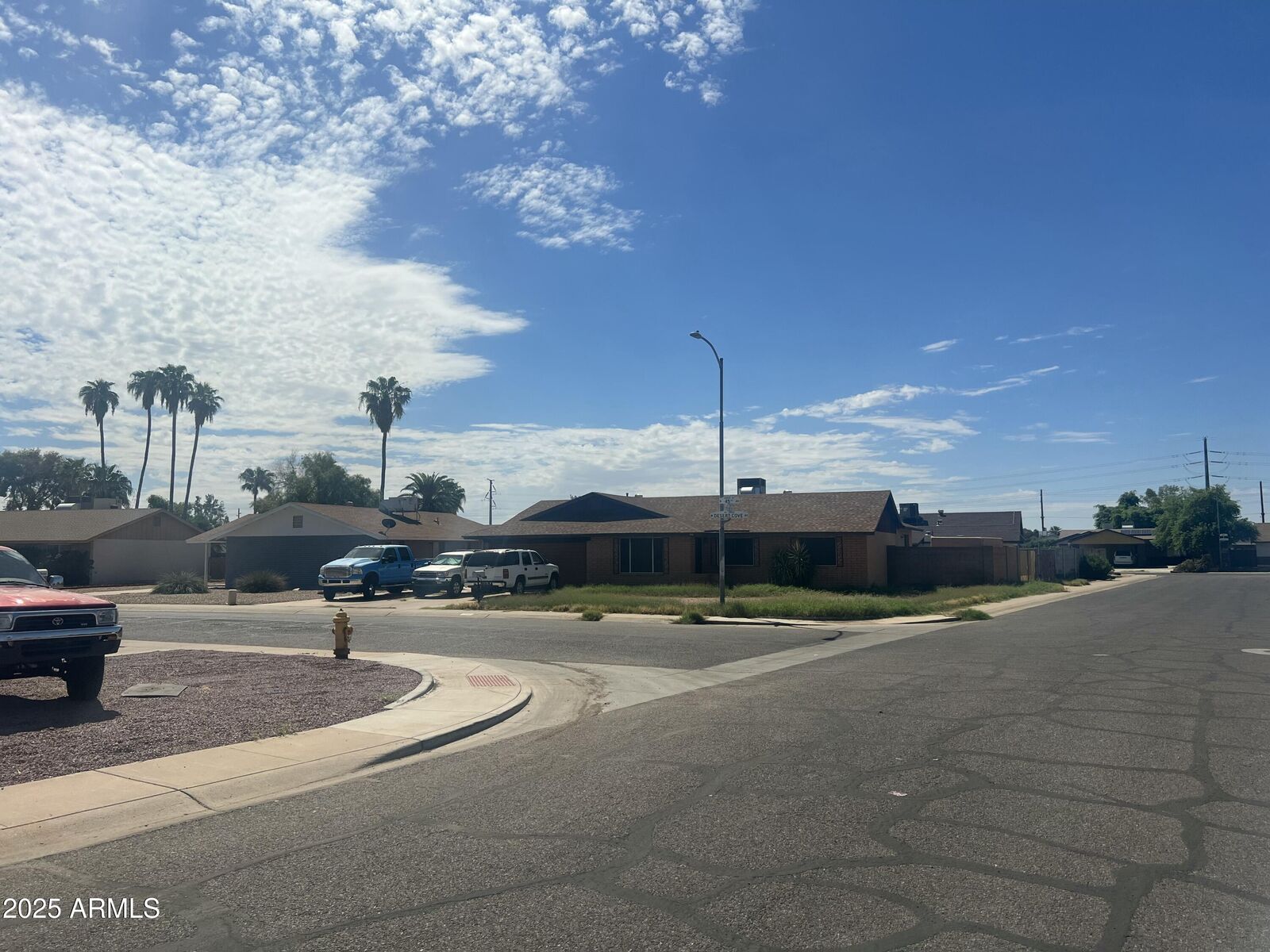 Property Photo: 4435 W Desert Cove Avenue AZ 85304