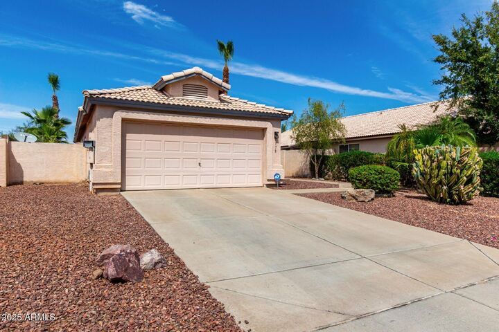 Property Photo:  178 W Jasper Drive  AZ 85233 