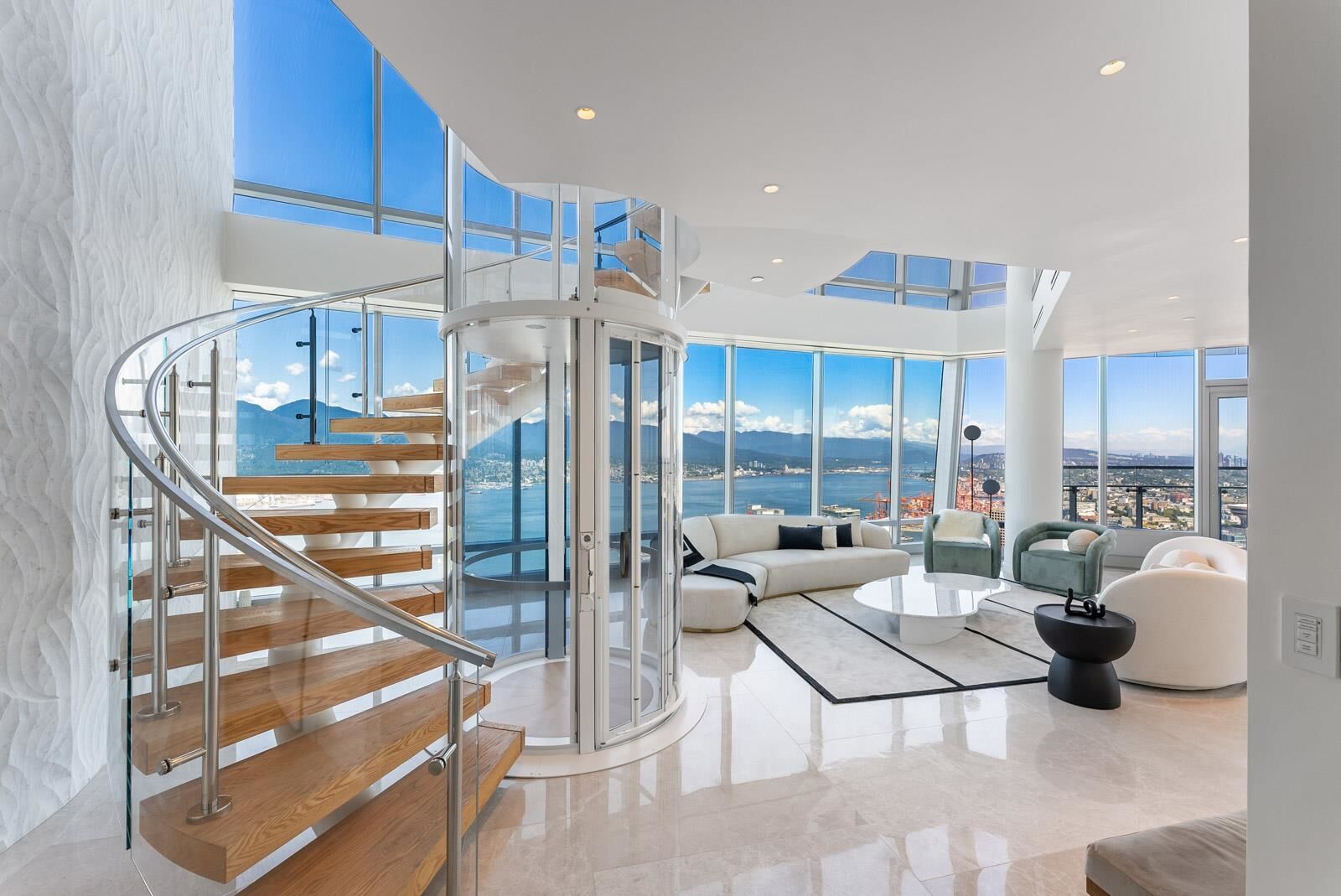 Property Photo: 1151 W Georgia Street Ph2 BC V6E 0B3