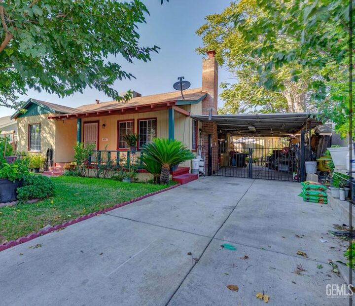 Property Photo: 424 Lincoln Street CA 93305