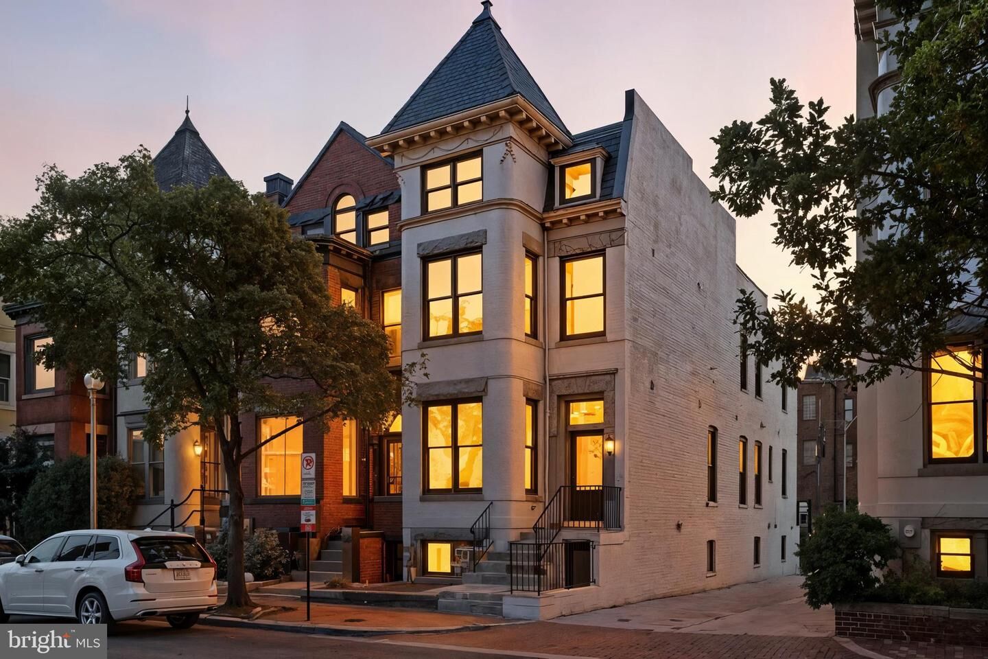 Property Photo:  910 Westminster Street NW  DC 20001 