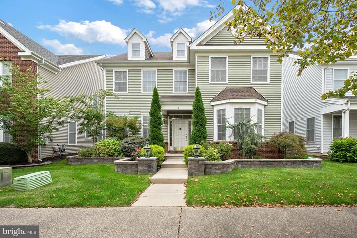 Property Photo:  18 Saddle Way  NJ 08515 