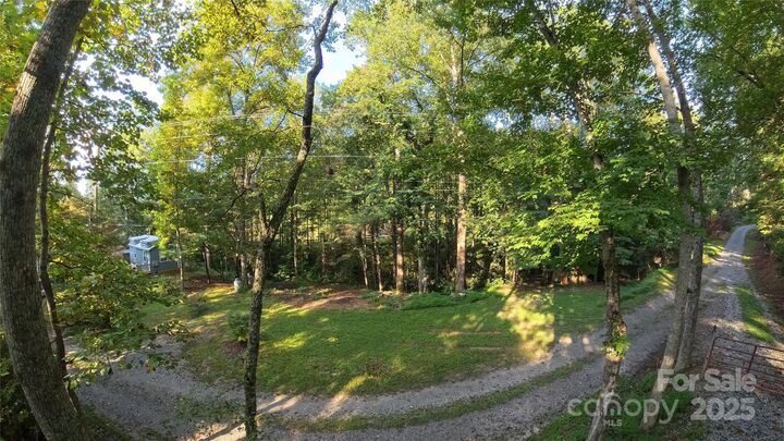 Property Photo:  176 Evans Cove Road  NC 28790 
