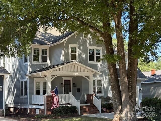 Property Photo:  633 Ideal Way  NC 28203 