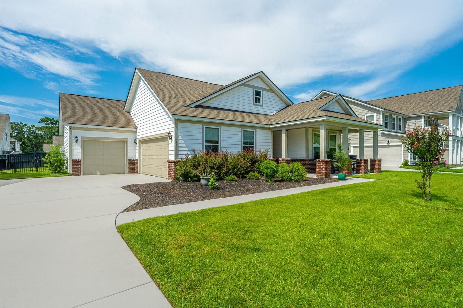Property Photo:  2052 Parish House Circle  SC 29455 