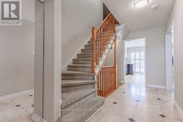 Photo de la propriété:  2220 Ridge Landing  ON L6M 3L7 