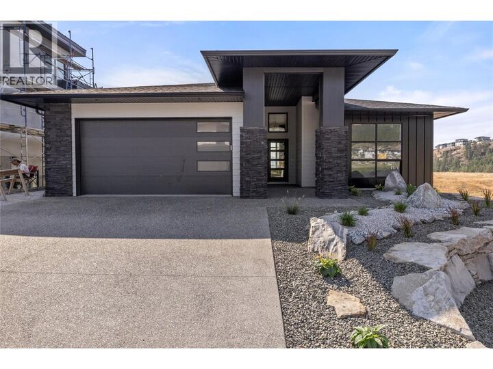 Property Photo:  2531 Pinnacle Ridge Drive  BC V4T 0G4 