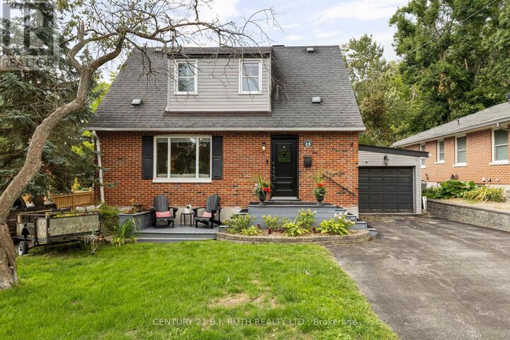Property Photo: 14 St.vincent Street ON L4M 3Y2