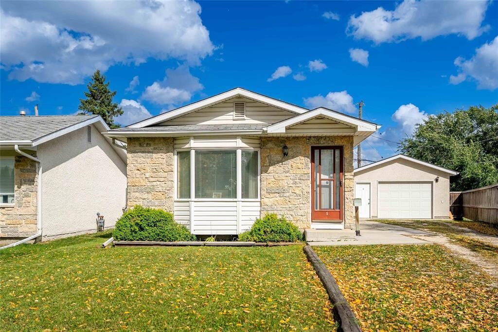 Photo de la propriété:  253 Woodbine Avenue  MB R2V 4H3 