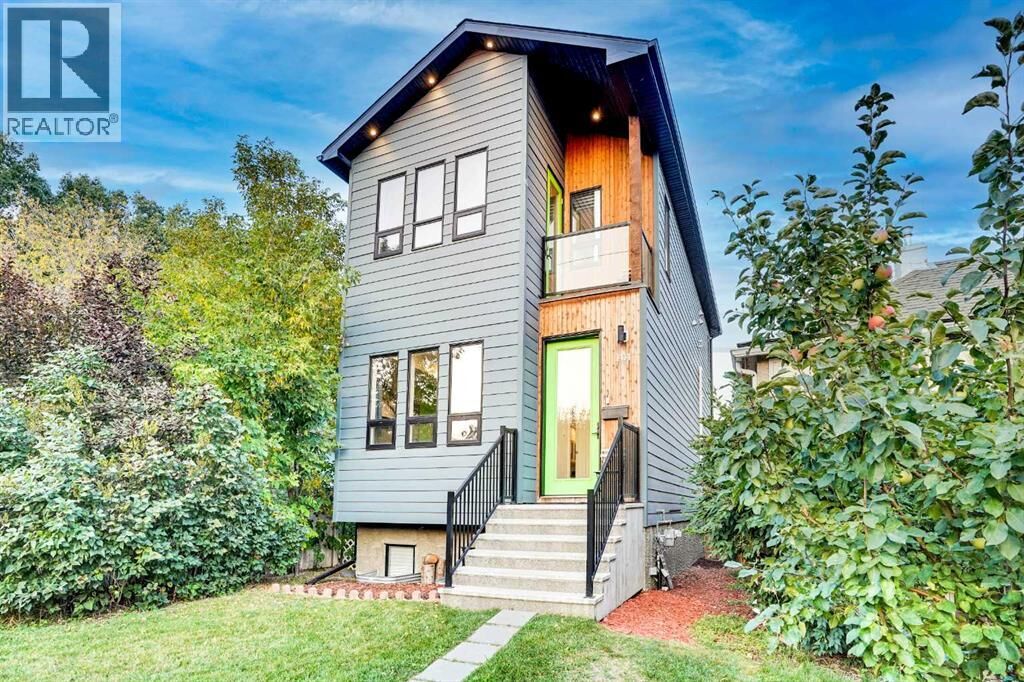 Property Photo: 1414 15 Street Southeast AB T2G 3L7