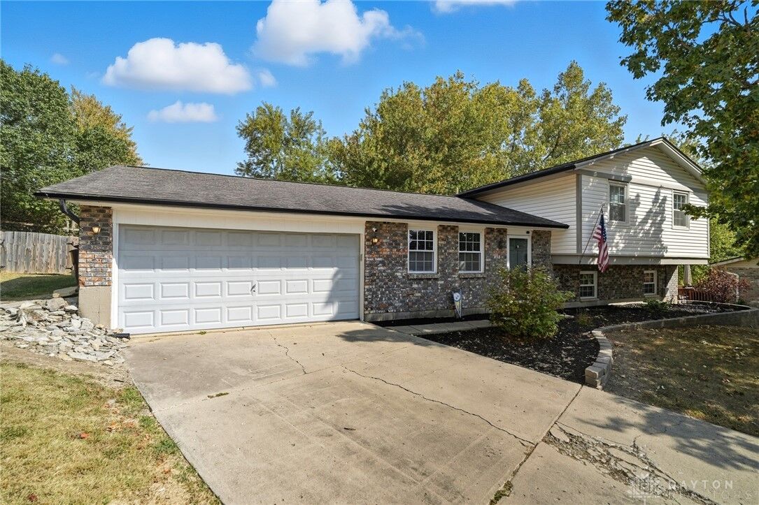 Property Photo:  838 Maid Marion Court  OH 45342 