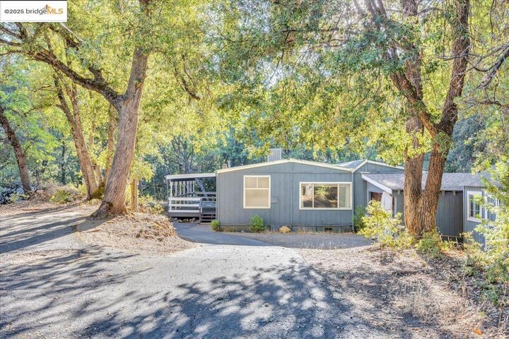 Property Photo: 22830 Lazy Z Ln CA 95370