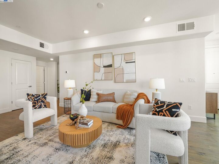 Property Photo:  1421 Nightshade Rd 31  CA 95035 