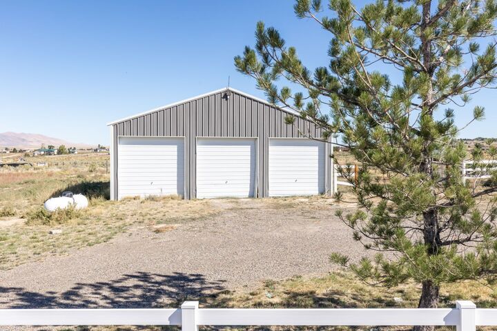 Property Photo: 728 Diamondback Drive NV 89815