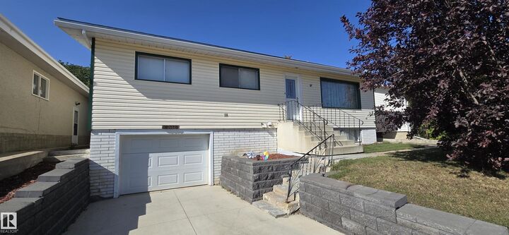 4318 48A Street  Vegreville AB T9C 1B2 photo