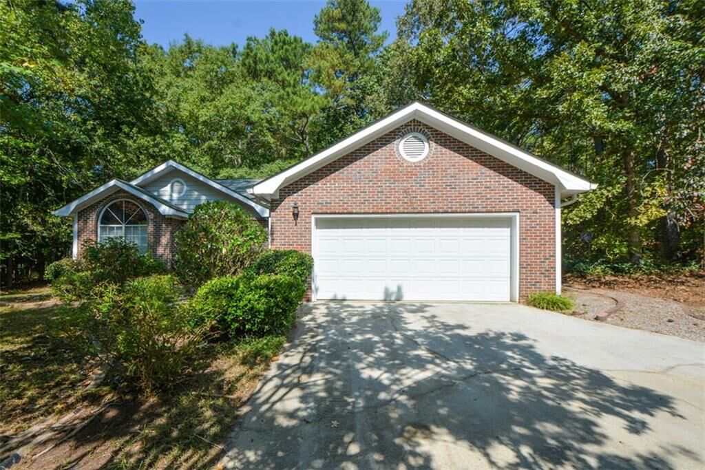 Property Photo:  3078 Essex Drive  GA 30180 