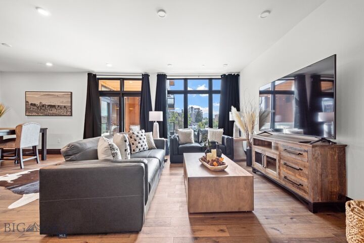 Property Photo: 315 N Tracy Avenue 306 MT 59715