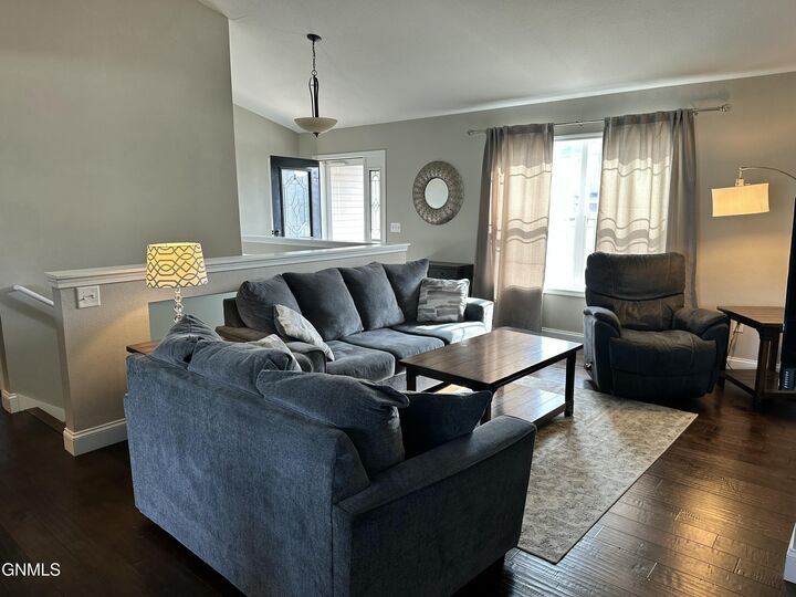 Property Photo:  2418 Prairie Oak Drive  ND 58601 