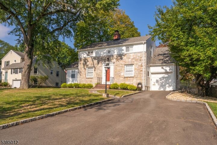 Property Photo:  768 Fairway Dr  NJ 07083 