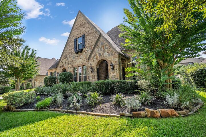Property Photo:  51 Star Iris Place  TX 77375 
