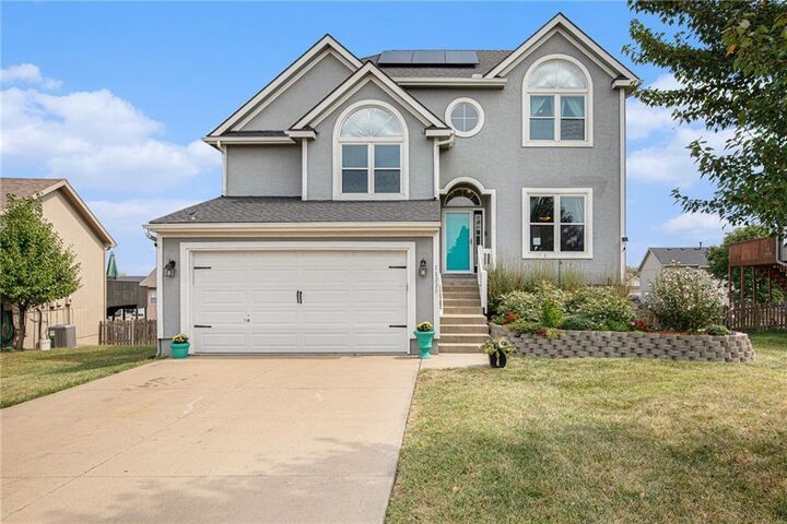 11231 N Summit Street  Kansas City MO 64155 photo