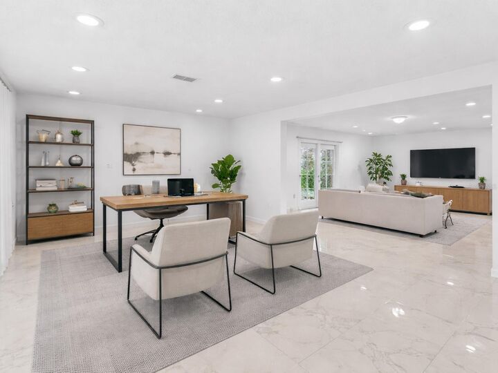 Property Photo: 1961 Thorngate Lane FL 34753