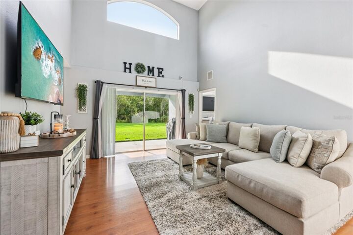 Property Photo: 4791 Waterside Pointe Circle FL 32829